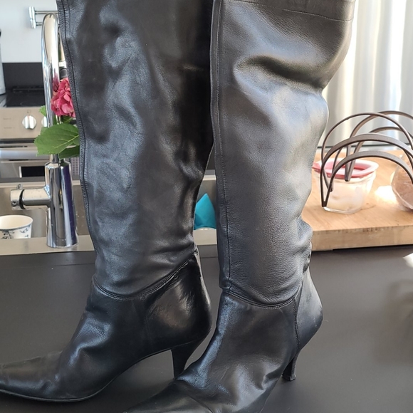 soft leather pull on boots